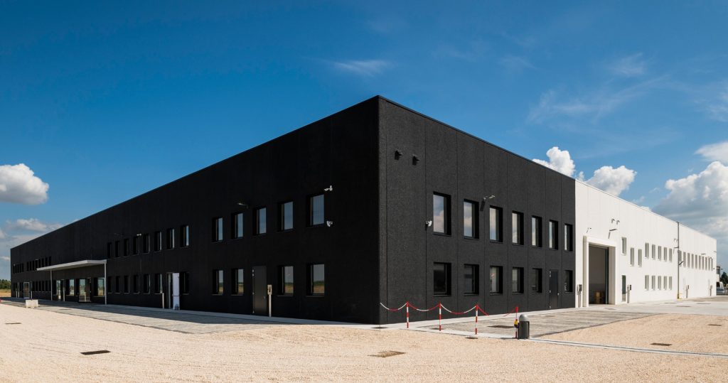 Diamant Holding, Bonferraro Di Sorgà, Verona, Italia - Moretti Modular Contractor