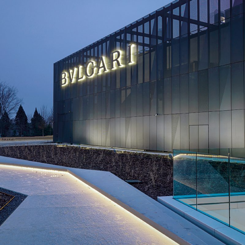 Facciata con Insegna - Bulgari, Alessandria, Italia - Moretti Modular Contractor